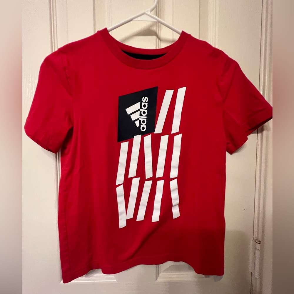 Boys Adidas size small American flag t shirt.